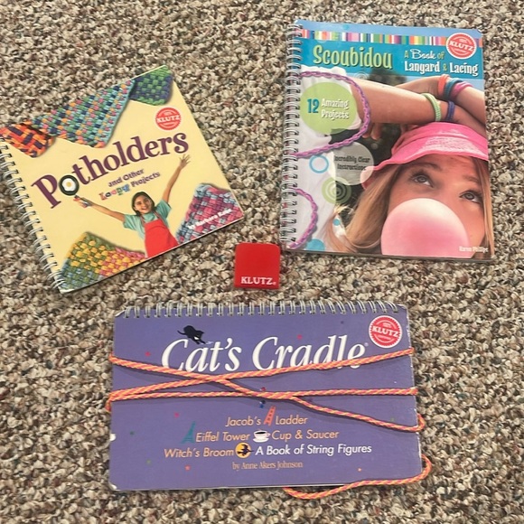 Assortment of”How TO” Kids project books - Picture 1 of 4